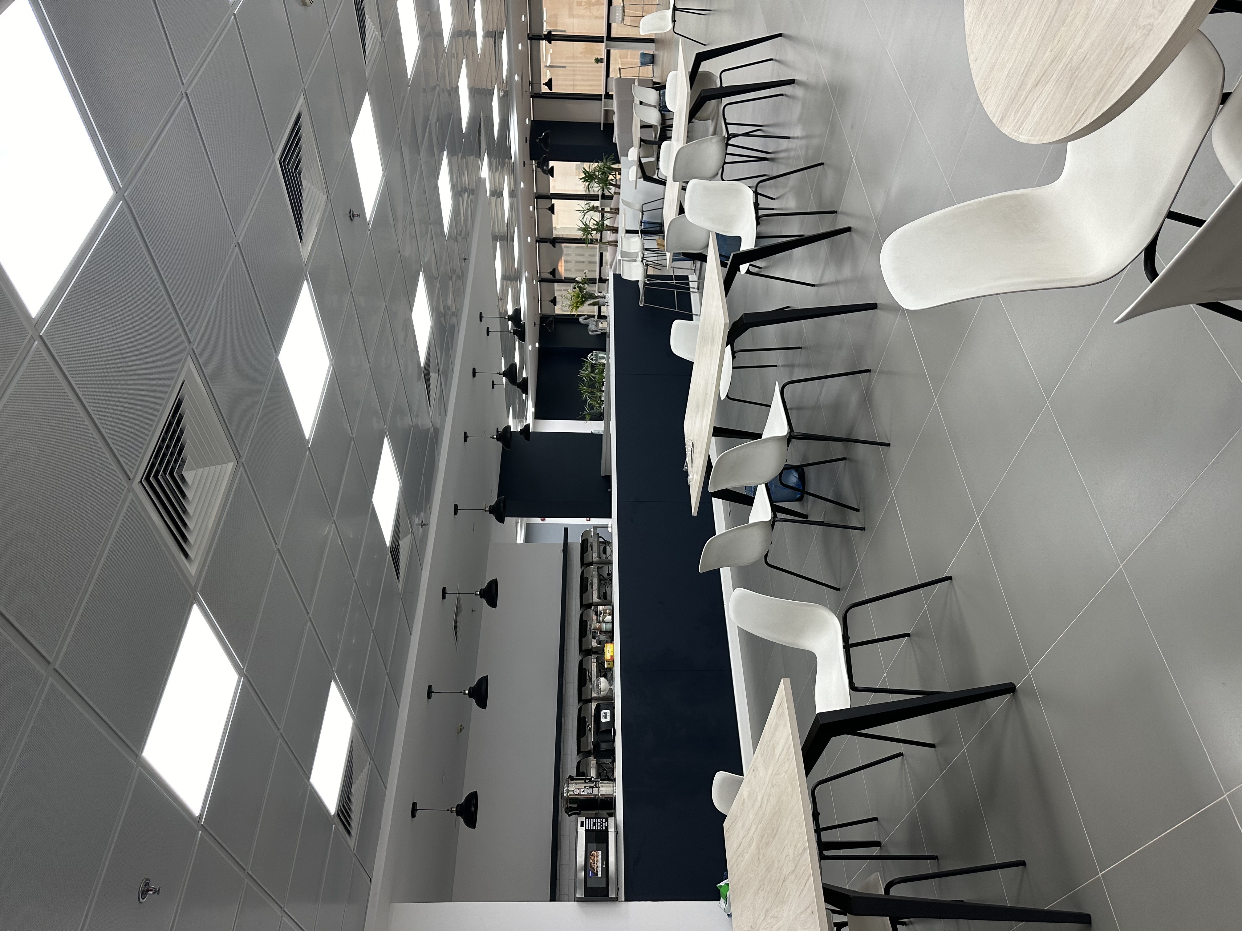Quara Finance collaborative working area – finance and technology careers